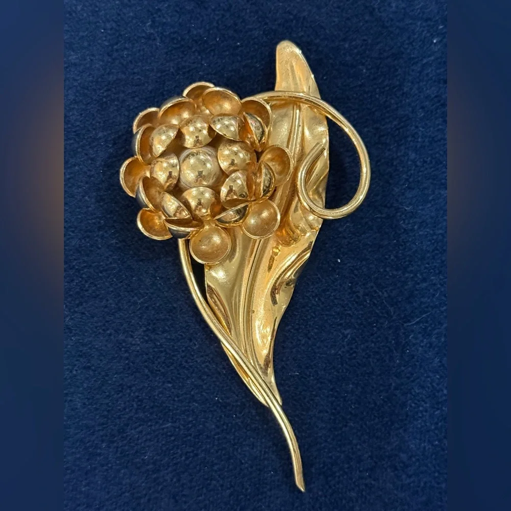 Vintage Brooch Floral blower by Napier stamped